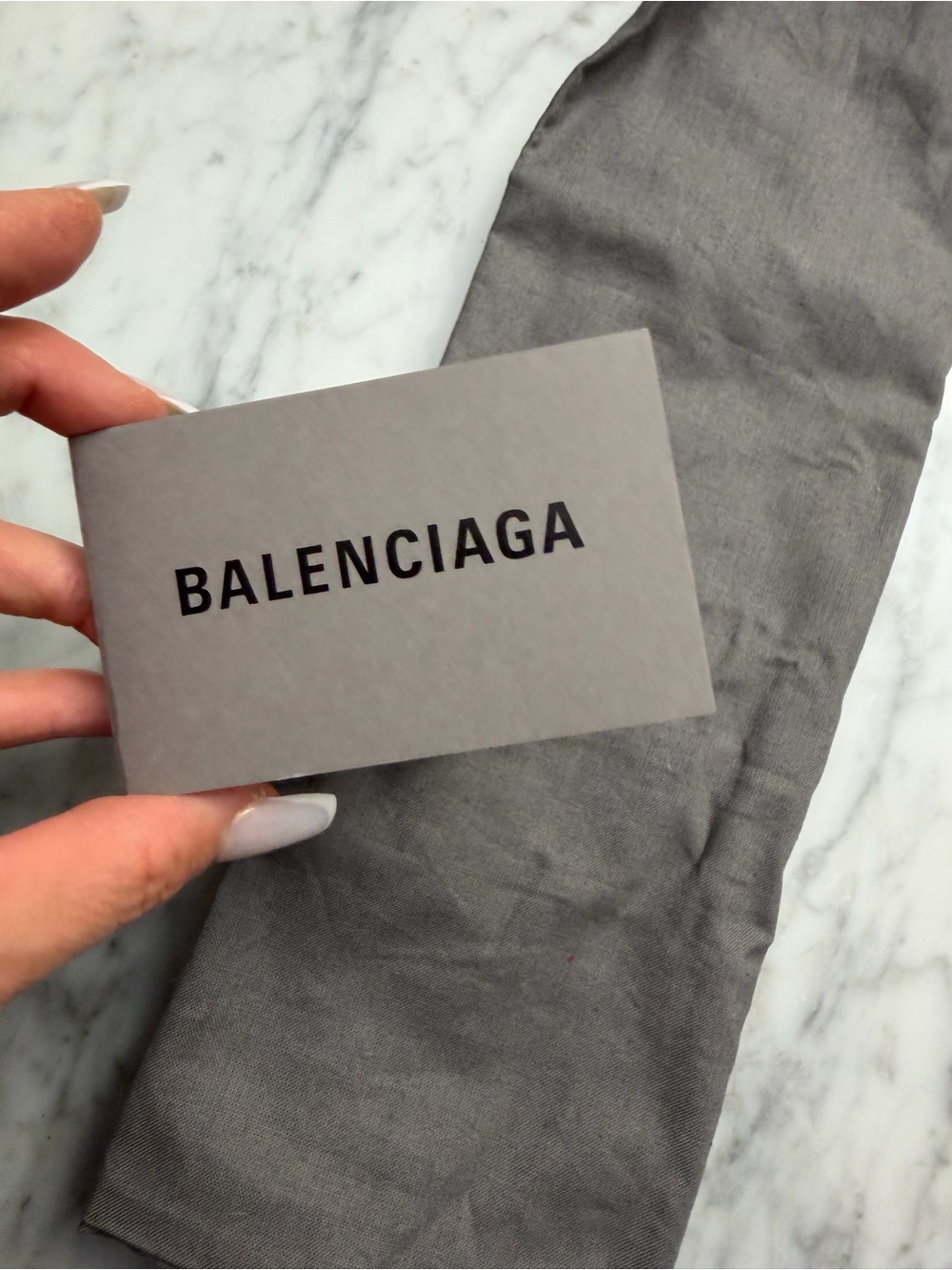 Famous Balenciaga Everyday camera bag glitter defects - Picture 5 of 8